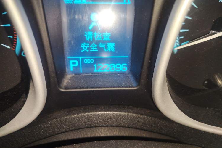 Used GAC Trumpchi GS5 2013 2.0L Automatic Two-Wheel Drive Light Interior Special Edition
