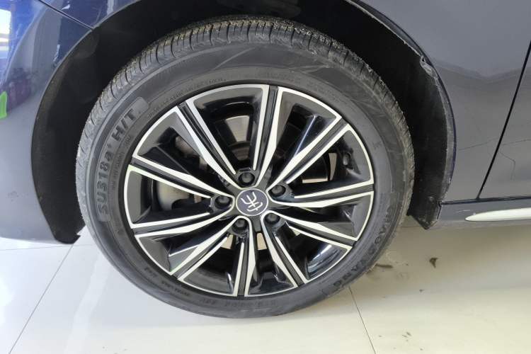 Used BYD Song MAX New Energy 2019 DM 1.5T Smart Connect Advanced 7-Seater China VI Standard Left Front Wheel Hub
