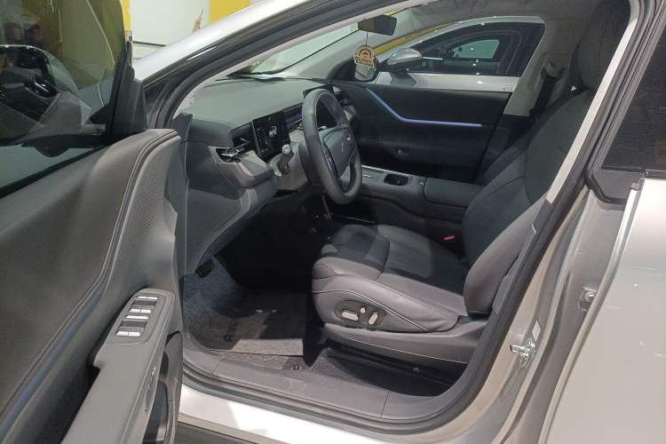 Used XPeng G6 2025 625 Long-Range Max Flagship Edition Driver Seat