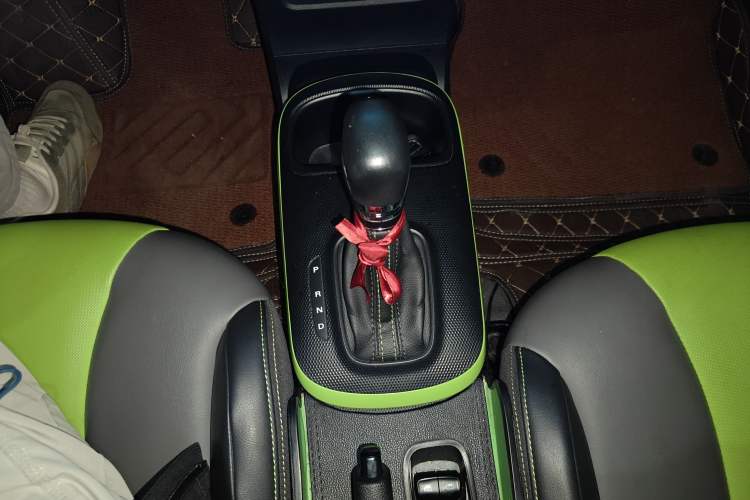 Used Roewe Clever 2021 302km All-Round Version Gear Lever