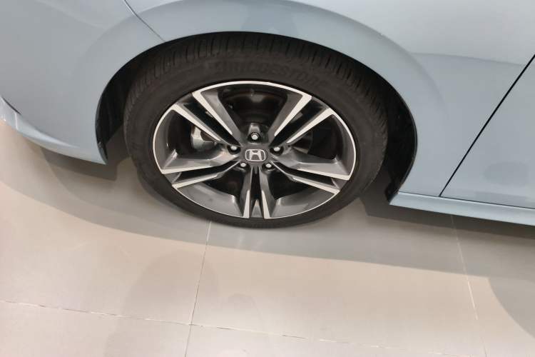 Used Honda Integra 2023 2.0L eHEV Sharp – Premium Edition Left Front Wheel Hub