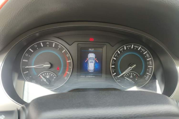 Used Haval H2 2016 Red-Label 1.5T Manual Two-Wheel Drive Luxury Model Instrument Cluster