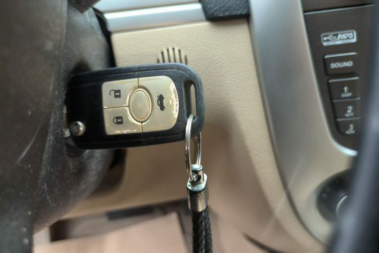 Used Buick Excelle 2013 1.5L Automatic Classic Model
