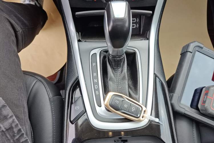 Used Ford Edge 2016 EcoBoost 245 Two-Wheel-Drive Titanium 7-Seater