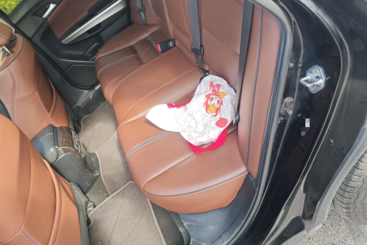 Used Honda Crosstour 2014 3.0L AWD Prestige Navigation Edition Left Rear Seat