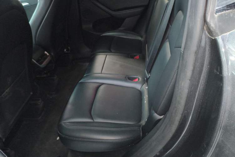 Used Tesla Model Y 2023 Rear-Wheel-Drive Version Left Rear Seat