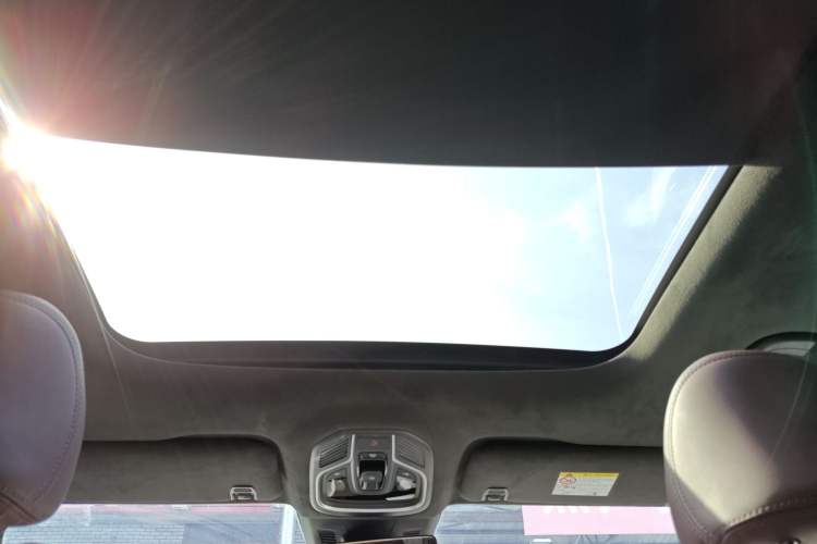 Used Geely Auto Monjaro L 2024 2.0TD High-Power Automatic Two-Wheel Drive Yunqi Version