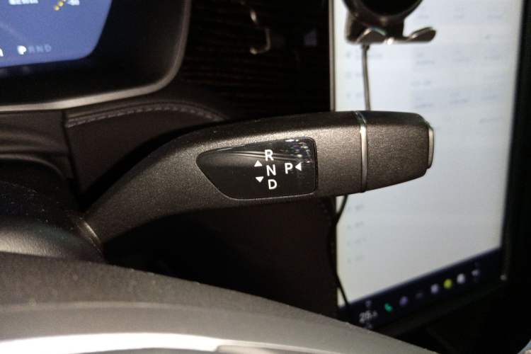 Used Tesla Model S 2017 S 75D Standard Range Edition
