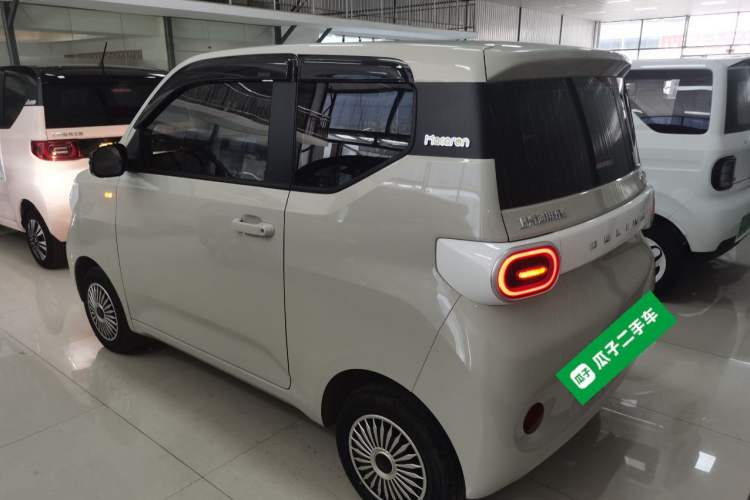 Used Wuling Hongguang MINIEV 2024 3rd Generation 215km Youth Edition Rear Left 45 Deg