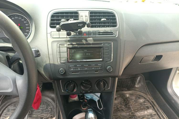 Used Volkswagen Polo 2014 1.6L Automatic Comfort Edition