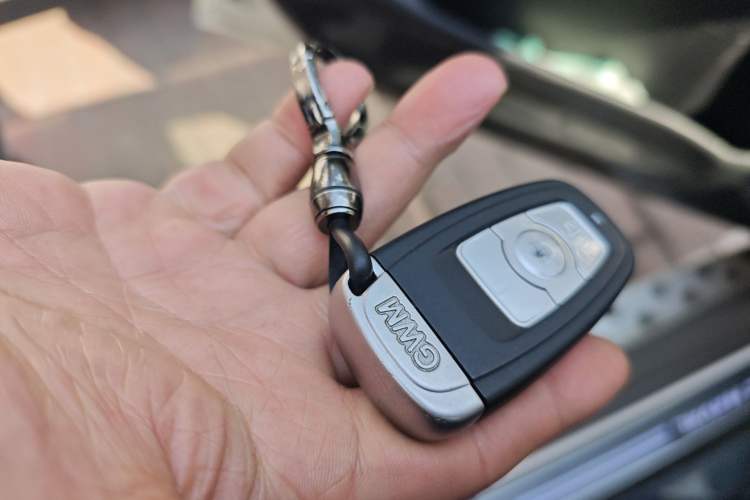 Used Haval H6 2013 Upgraded Model 1.5T Manual Two-Wheel Drive Urban Version