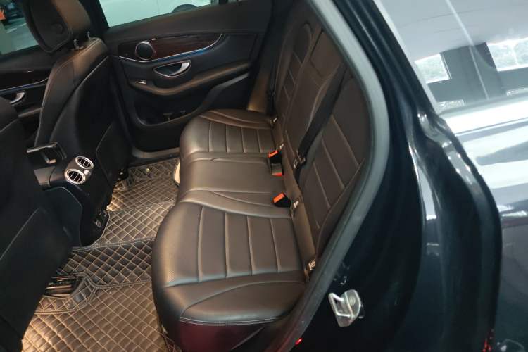 Used Mercedes-Benz GLC 2019 GLC 260 L 4MATIC Luxury Model