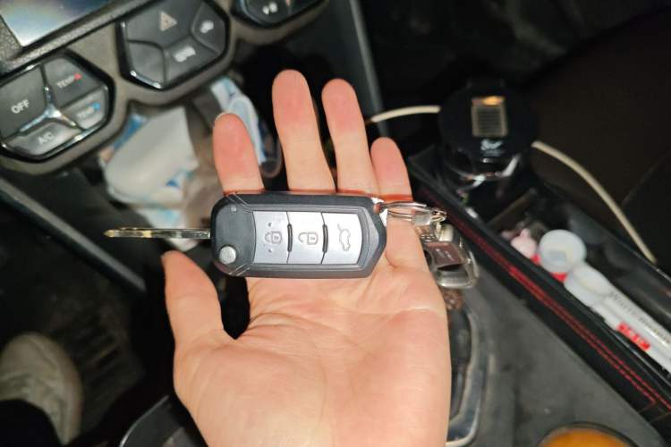 Used GAC Trumpchi GS4 2017 235T Manual Two-Wheel Drive Luxury Edition Vehicle Key