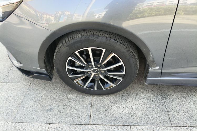 Used Roewe i5 2021 1.5L CVT Platinum Edition
