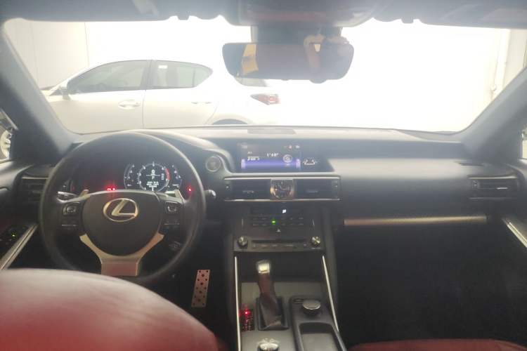 Used Lexus IS 2017 300 F SPORT Edition

