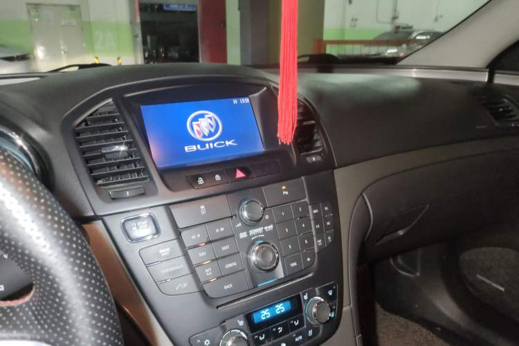 Used Buick Regal 2012 2.4L SIDI Flagship Edition
