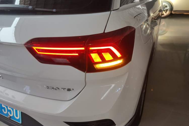 Used Volkswagen T-ROC 2020 230TSI DSG Two-Wheel Drive Advanced Version