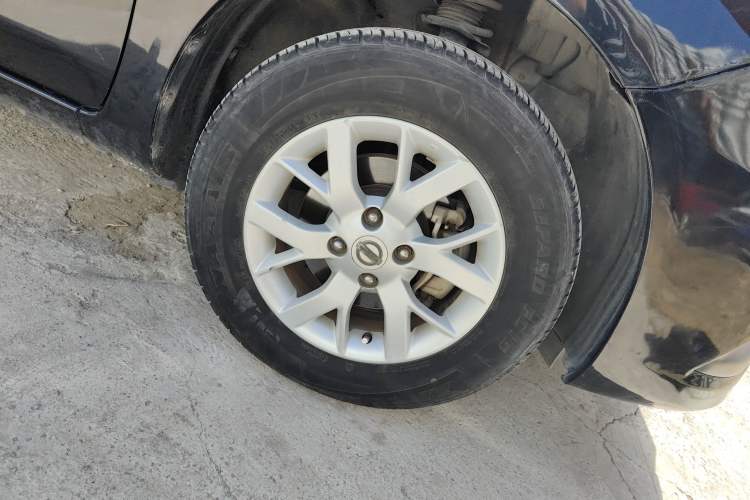 Used Nissan Sunny 2014 1.5XE Manual Comfort Edition
