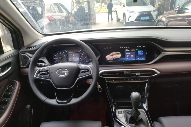 Used GAC Trumpchi GS4 2020 270T Manual Luxury Edition Center Console