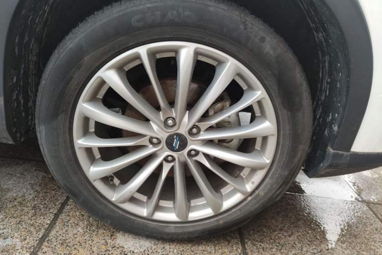 Used CHANGAN OSHAN X7 PLUS 2022 1.5T Blue Whale Edition Automatic Luxury 7-Seater
