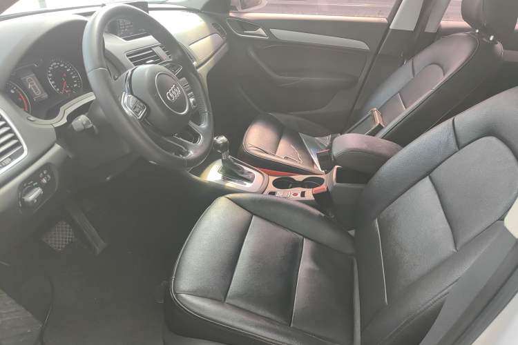 Used Audi Q3 2015 30 TFSI Ambition Edition