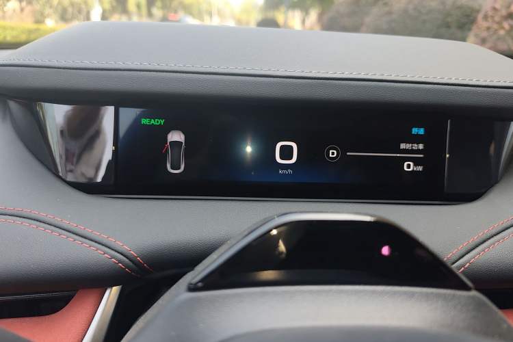 Used Xiaomi Auto SU7 2024 Four-Wheel Drive Ultra-Long Range Advanced Intelligent Driving Max Edition