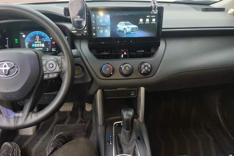 Used Toyota Corolla Cross 2024 2.0L Pioneer Edition