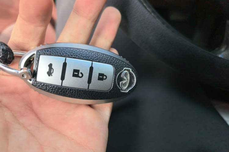 Used Infiniti EX 2011 EX25 Luxury Edition Vehicle Key