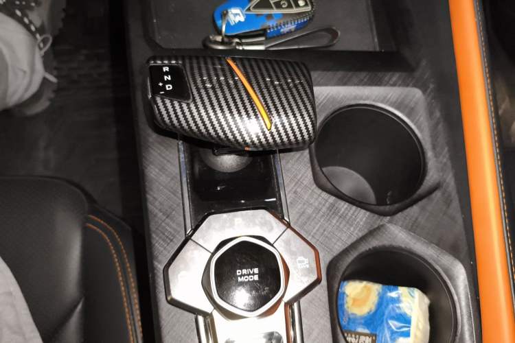 Used CHANGAN UNI-V 2022 1.5T Prestige Version Gear Lever