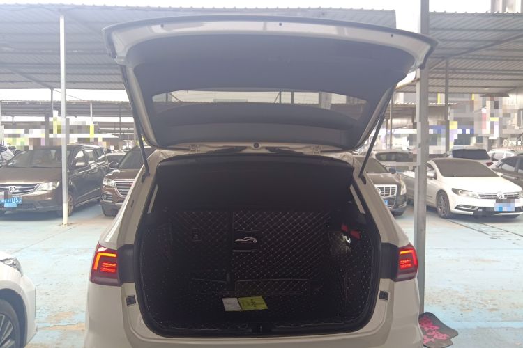 Used Volkswagen Tharu 2020 280TSI Two-Wheel Drive Luxury Plus Version China VI Standard Trunk