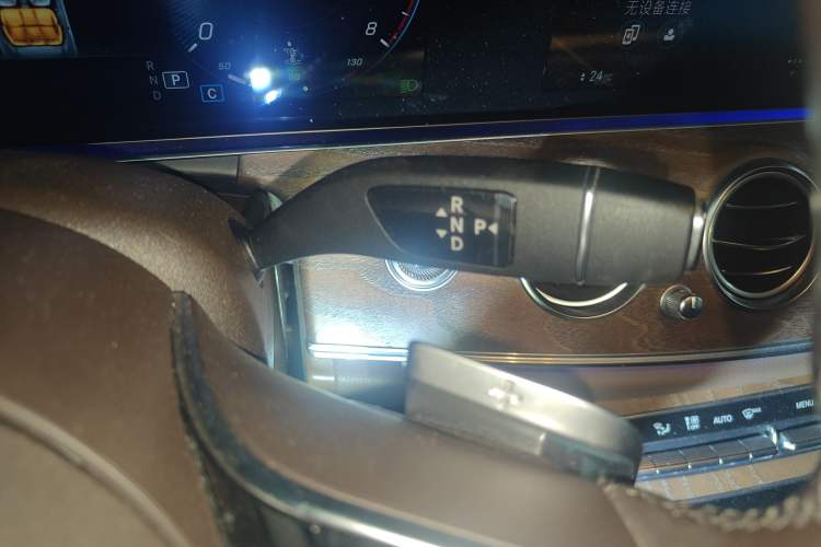 Used Mercedes-Benz E-Class 2021 Facelift E 260 L
