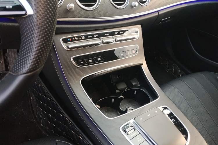 Used Mercedes-Benz E-Class 2021 Updated E 260 Fashion Sport Edition
