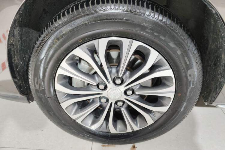 Used Buick GL8 2023 Land Executive Class 652T Luxury Model