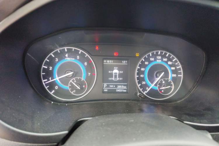Used Dongfeng Fengon S560 2018 1.8L CVT Prestige Model Instrument Cluster