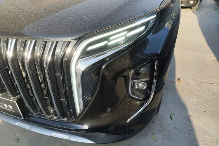 Used Hongqi HS7 PHEV 2024 2.0T PHEV Four-Wheel Drive Flagship Edition 6 Seats Left Front Headlight