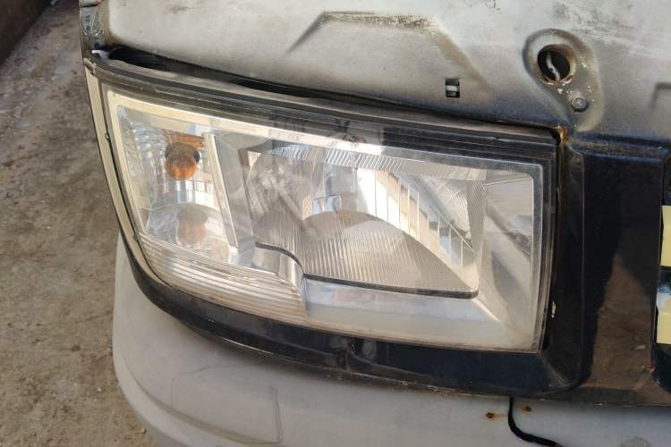 Used Iveco Daily 2014 2.5T-A35 NJ6484ACM47Z4