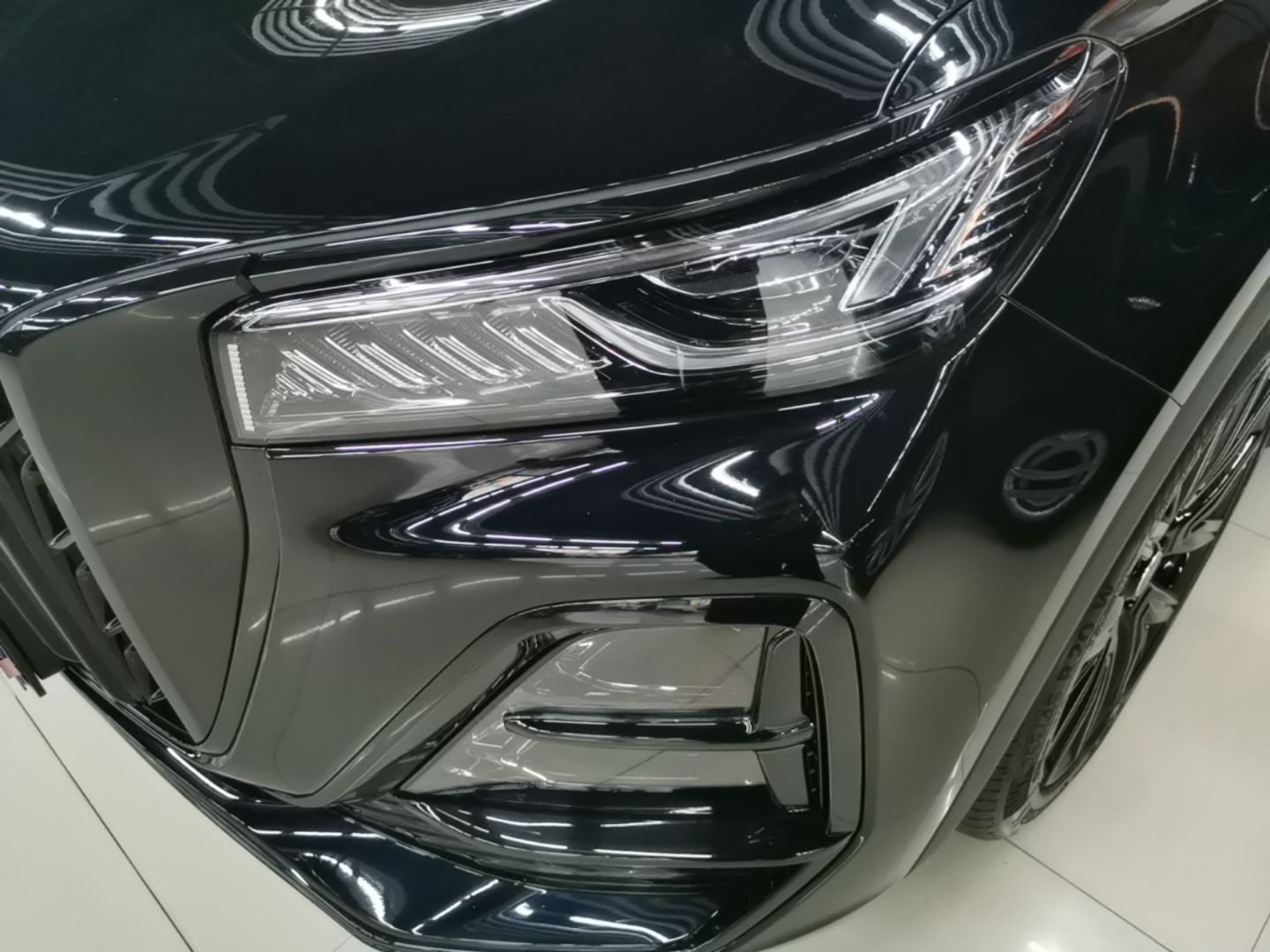 Hongqi HS5 2026 Model 2.0T Four-Wheel Drive Xuan Ying Edition — снимка 8