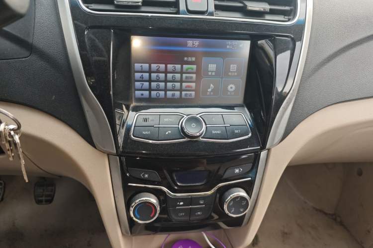 Used Karry K50 2015 1.5L Manual Luxury Model Audio And AC Panel