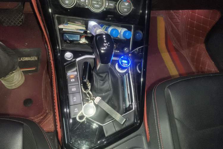 Used Volkswagen Tayron 2019 330TSI Two-Wheel Drive Luxury Model China VI Standard
