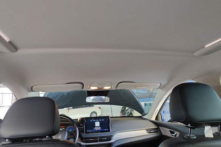 Used Hongqi E-QM5 2023 620km PLUS
