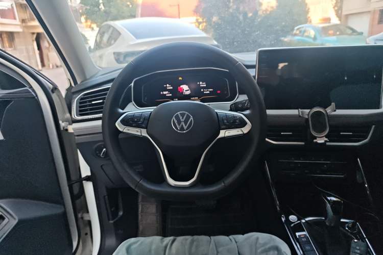 Used Volkswagen Tayron 2023 280TSI Two-Wheel-Drive Luxury Plus Advanced Version