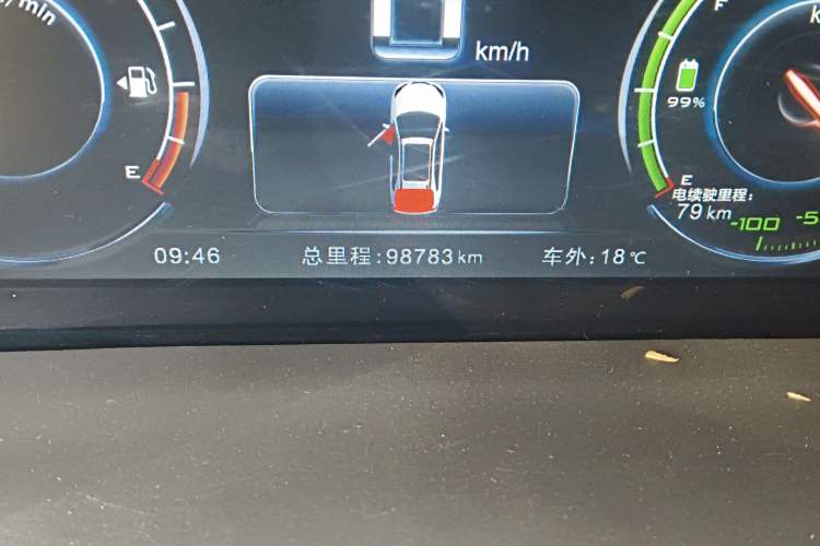 Used BYD Tang New Energy 2015 2.0T Four-Wheel-Drive Flagship Model Odometer Close Up