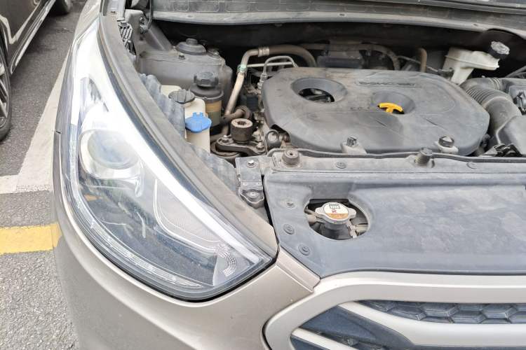 Used Hyundai ix35 2013 2.0L Automatic Two-Wheel Drive Smart GLS China IV Standard