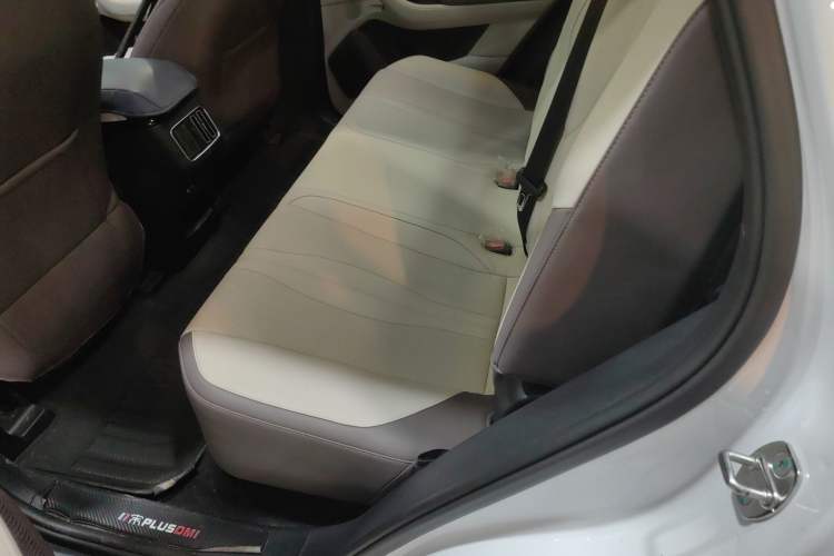Used BYD Song PLUS New Energy 2025 DM-i 112KM Prestige Model Left Rear Seat