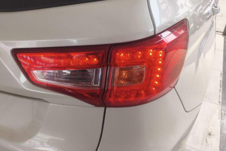 Used Changan CS75 2016 1.8T Automatic Elite Model China IV Standard