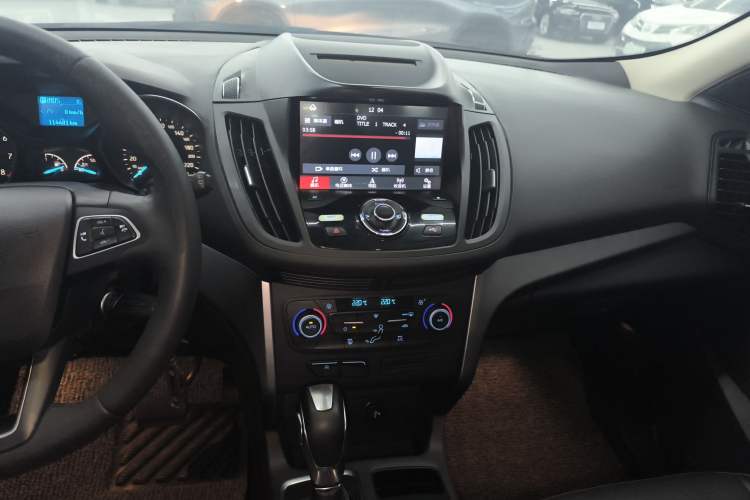 Used Ford Kuga 2018 EcoBoost 180 Two-Wheel-Drive Platinum Edition
