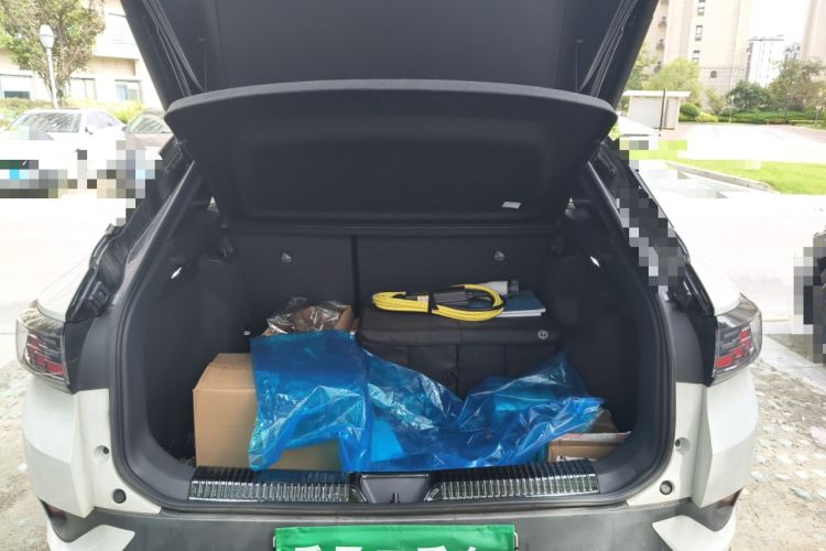 Used Volkswagen ID.4 CROZZ 2021 Long-Range PRO Two-Wheel Drive Version Trunk