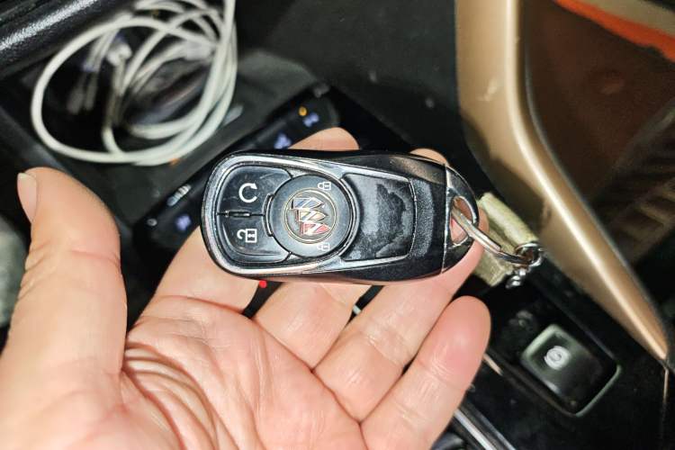 Used Buick Velite 7 2020 652E Connected Smart Car
