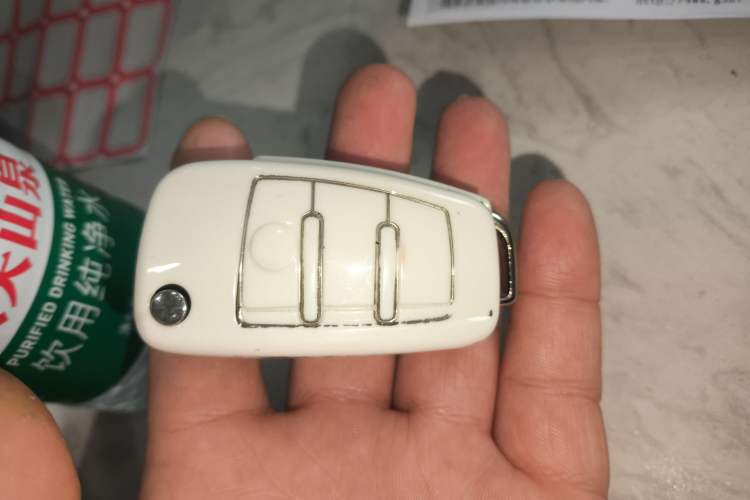 Used Chery QQ Ice Cream 2022 170km Sundae Phosphate Lithium-Ion