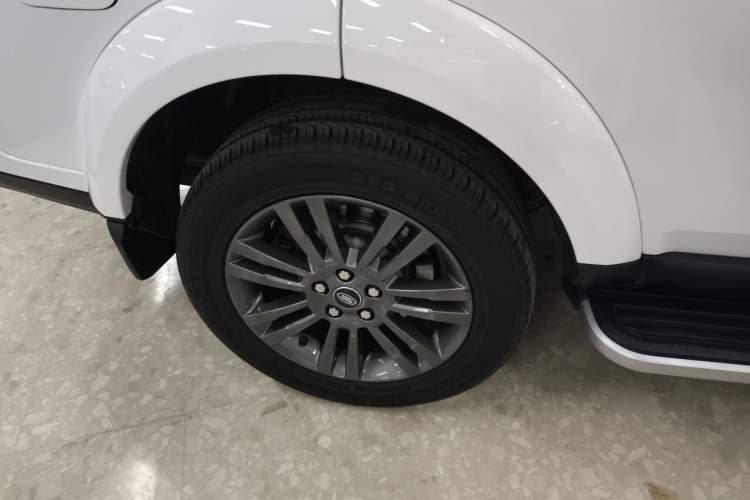 Used Land Rover Discovery 2016 3.0 SC Obsidian Black Heritage Edition HSE